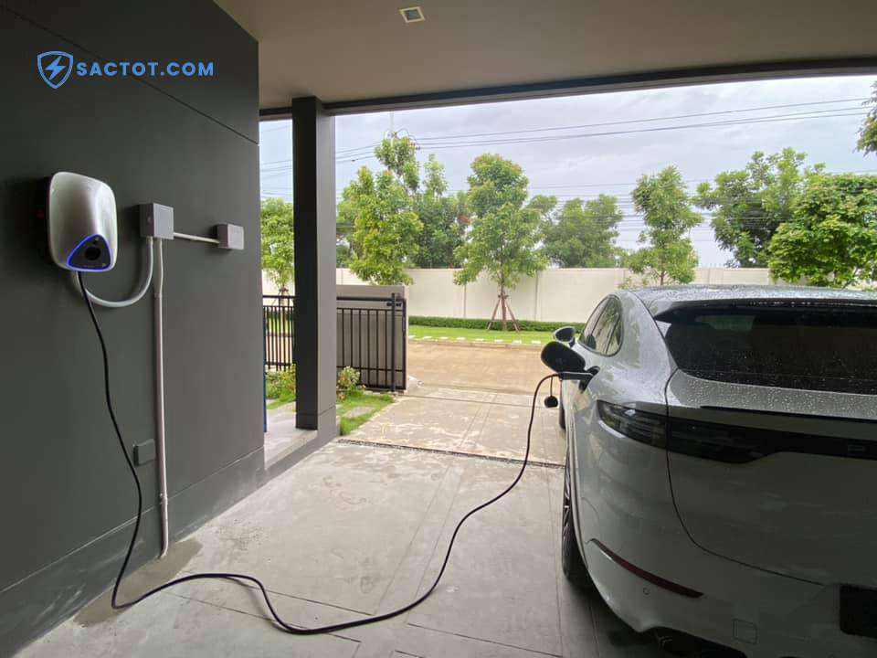 sạc ô tô điện Star Charge